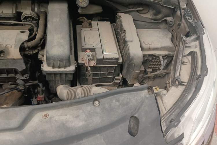 Used Peugeot 2008 2014 1.6L Automatic Fashion Edition Engine Bay Left