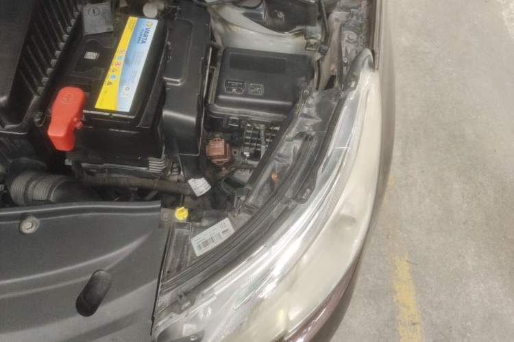 Used Peugeot 2008 2014 1.6L Automatic Fashion Edition Engine Bay Left