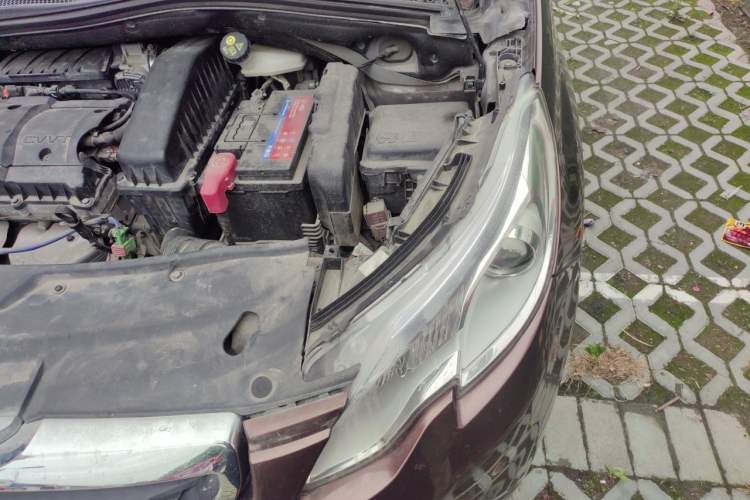 Used Peugeot 2008 2014 1.6L Manual Trend Edition Engine Bay Left