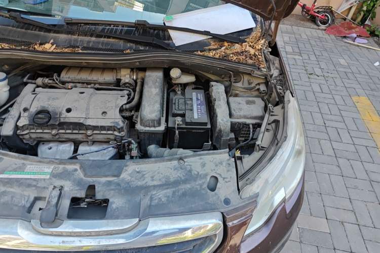 Used Peugeot 2008 2014 1.6L Manual Trend Edition Engine Bay Left