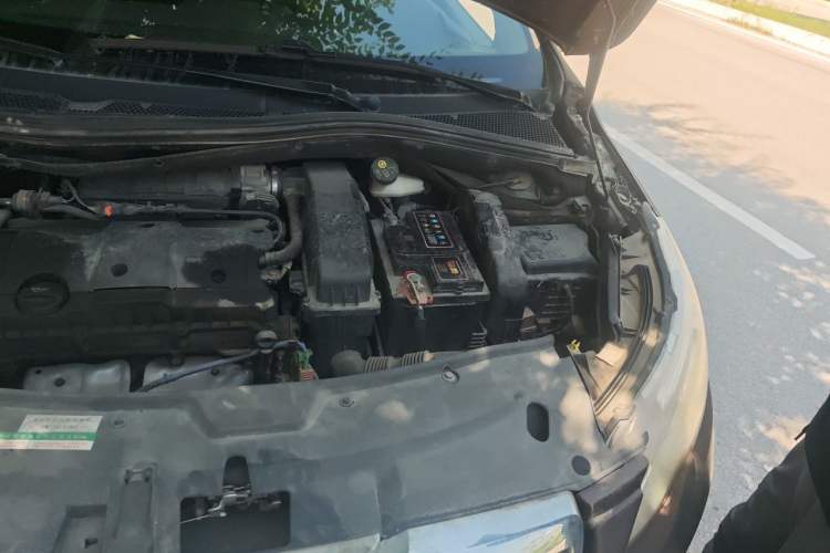 Used Peugeot 2008 2014 1.6L Automatic Trend Edition Engine Bay Left