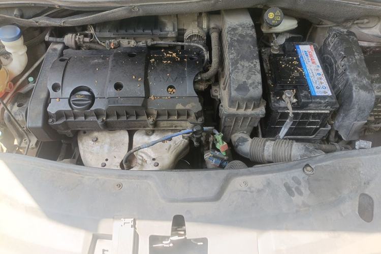 Used Peugeot 2008 2014 1.6L Manual Fashion Edition Engine Bay