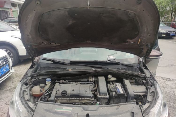 Used Peugeot 2008 2014 1.6L Automatic Trend Edition Engine Bay