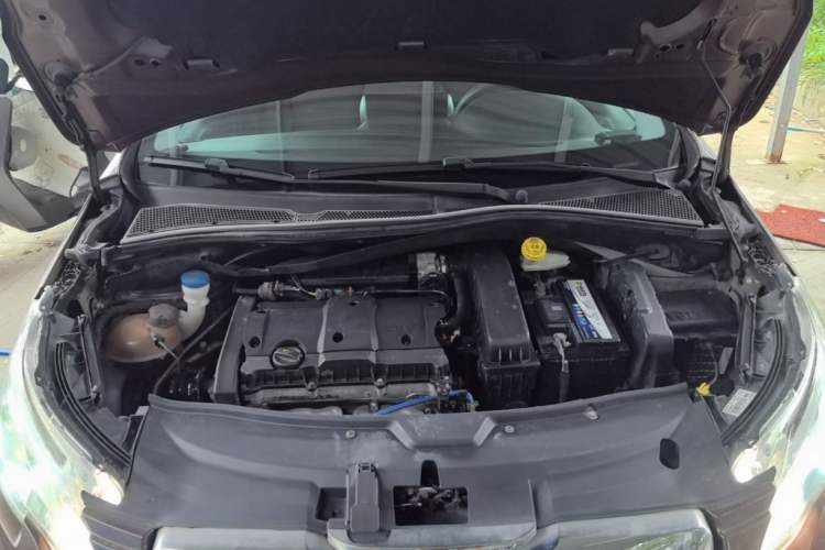 Used Peugeot 2008 2014 1.6L Automatic Fashion Edition Engine Bay