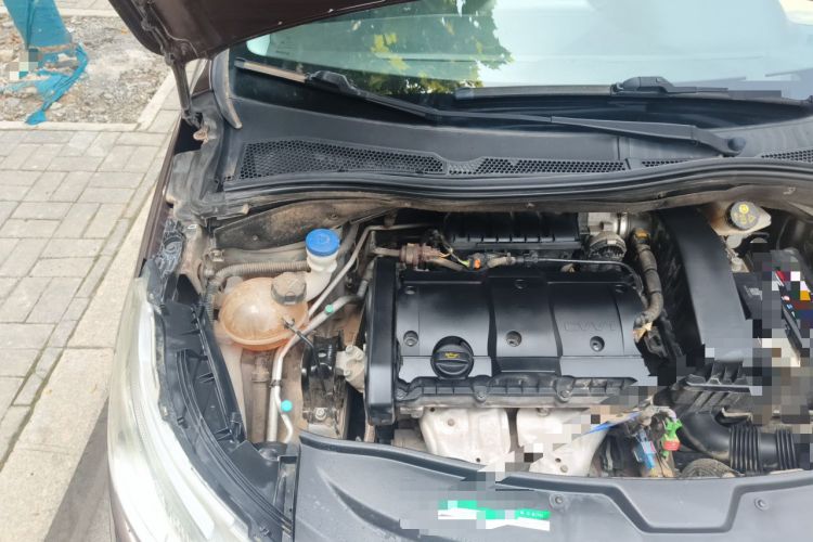 Used Peugeot 2008 2014 1.6L Automatic Fashion Edition Engine Bay Right