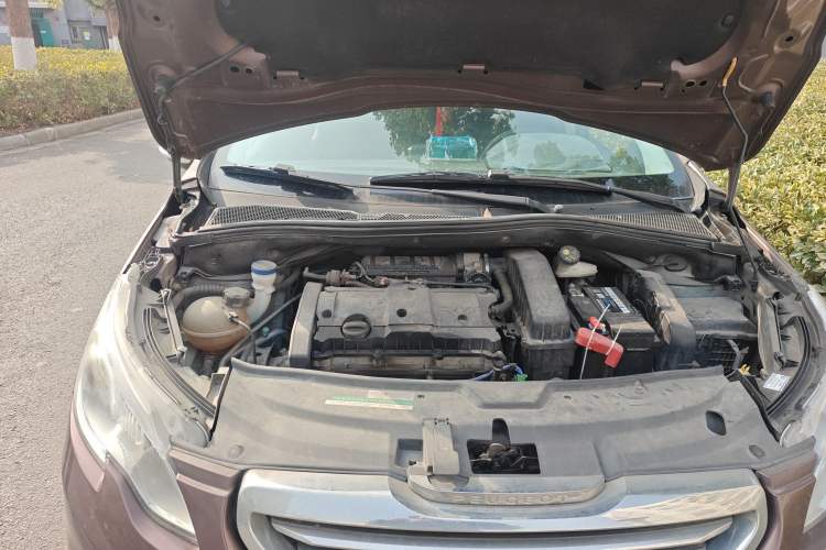 Used Peugeot 2008 2014 1.6L Manual Fashion Edition Engine Bay Right