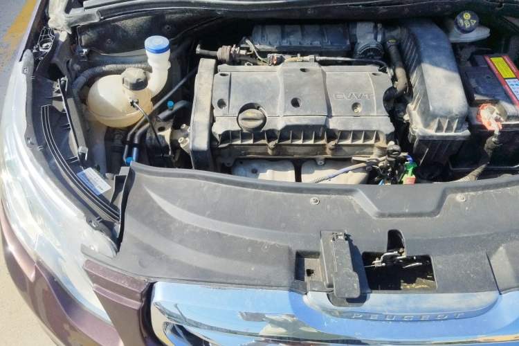 Used Peugeot 2008 2014 1.6L Automatic Fashion Edition Engine Bay Right