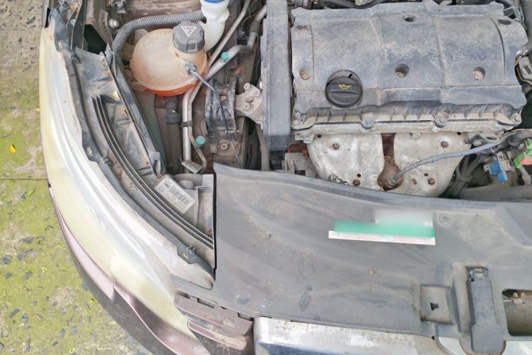 Used Peugeot 2008 2014 1.6L Manual Fashion Edition Engine Bay Right