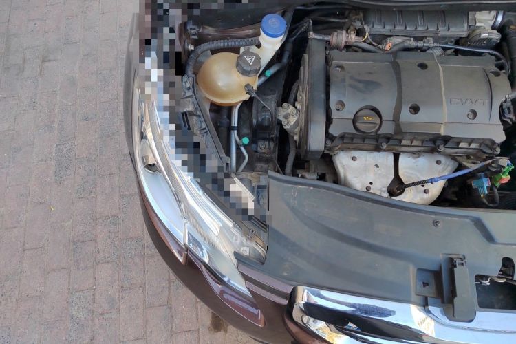 Used Peugeot 2008 2014 1.6L Automatic Fashion Edition Engine Bay Right