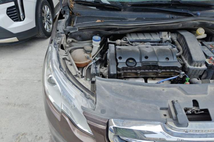 Used Peugeot 2008 2014 1.6L Automatic Navigation Edition Engine Bay Right