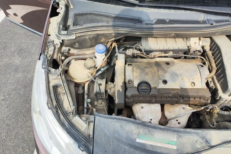 Used Peugeot 2008 2014 1.6L Automatic Trend Edition Engine Bay Right