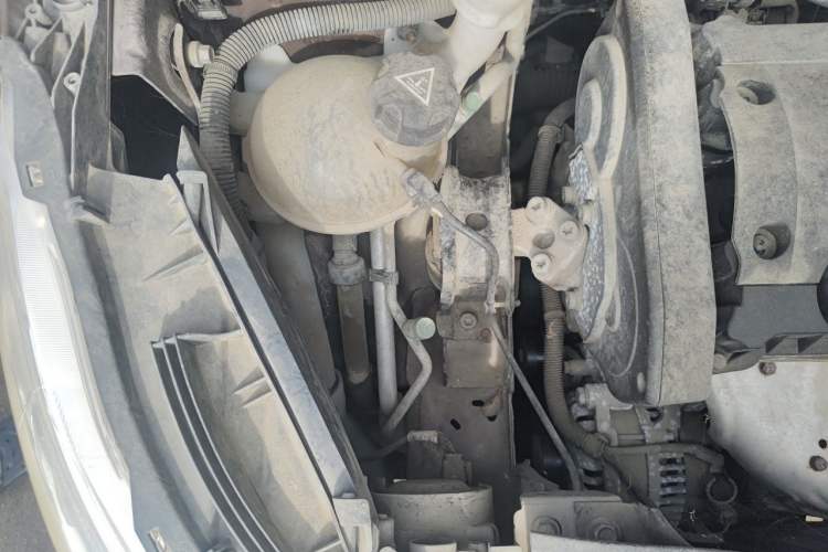 Used Peugeot 2008 2014 1.6L Automatic Fashion Edition Engine Bay Right