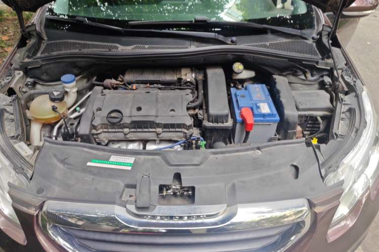 Used Peugeot 2008 2014 1.6L Automatic Trend Edition Engine Bay