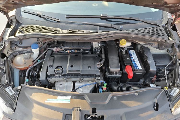 Used Peugeot 2008 2014 1.6L Automatic Fashion Edition Engine Bay