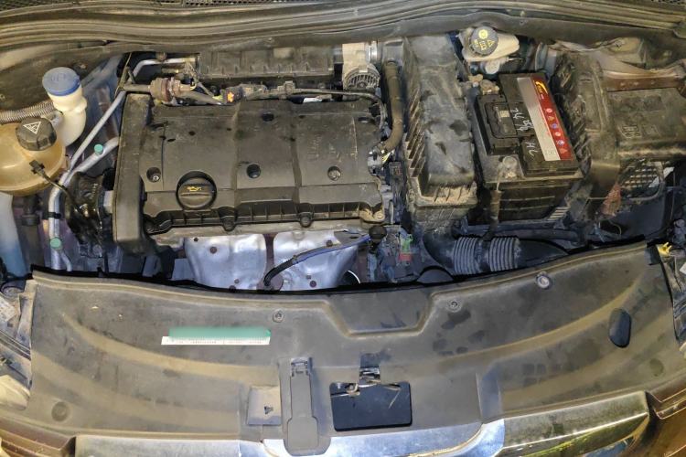 Used Peugeot 2008 2014 1.6L Automatic Trend Edition Engine Bay