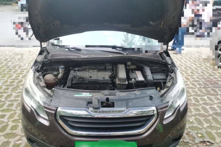 Used Peugeot 2008 2014 1.6L Manual Trend Edition Engine Bay
