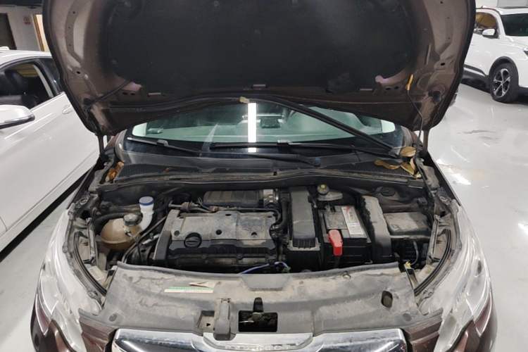 Used Peugeot 2008 2014 1.6L Automatic Trend Edition Engine Bay