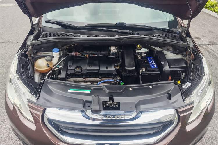 Used Peugeot 2008 2014 1.6L Automatic Trend Edition Engine Bay