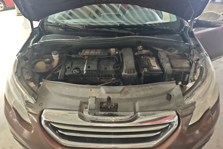 Used Peugeot 2008 2014 1.6L Automatic Navigation Edition Engine Bay