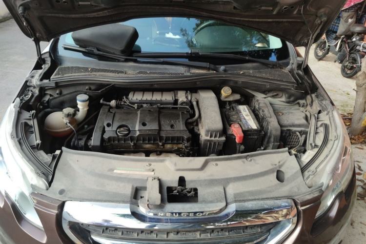 Used Peugeot 2008 2014 1.6L Automatic Fashion Edition Engine Bay