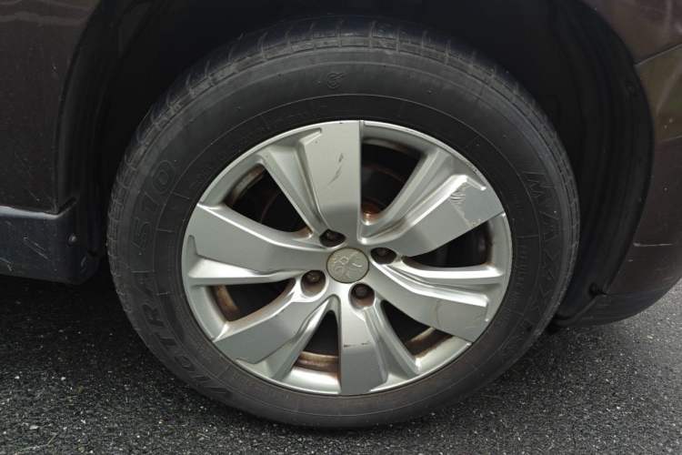 Used Peugeot 2008 2014 1.6L Automatic Fashion Edition Exterior 1
