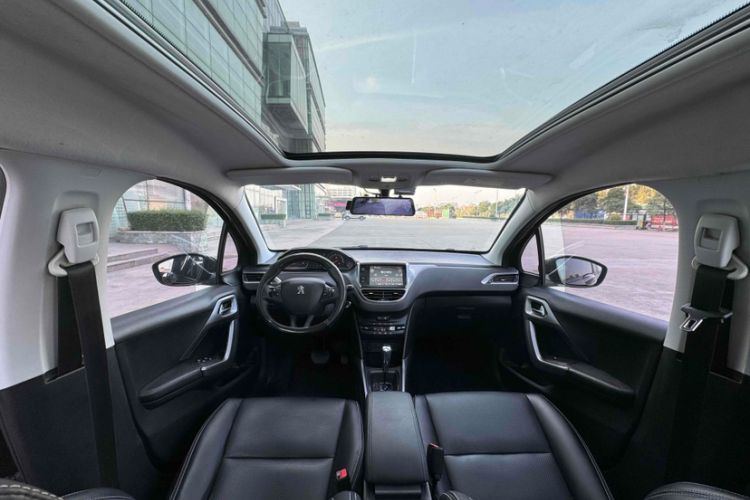Used Peugeot 2008 2014 1.6L Automatic Fashion Edition Exterior 1