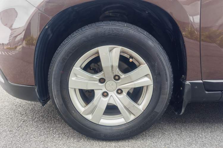 Used Peugeot 2008 2014 1.6L Automatic Trend Edition Exterior 10