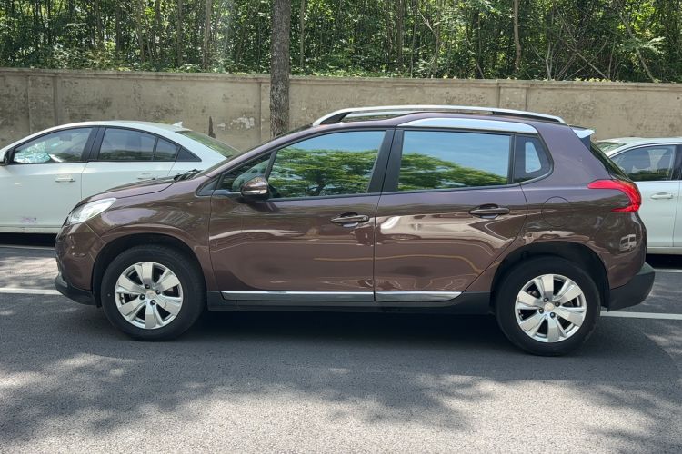 Used Peugeot 2008 2014 1.6L Automatic Fashion Edition Exterior 2