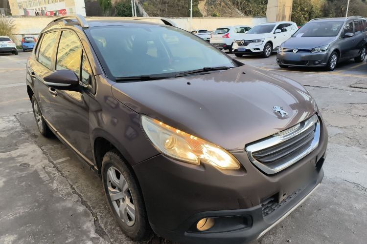 Used Peugeot 2008 2014 1.6L Manual Trend Edition Exterior 2