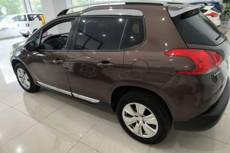 Used Peugeot 2008 2014 1.6L Automatic Fashion Edition Exterior 3