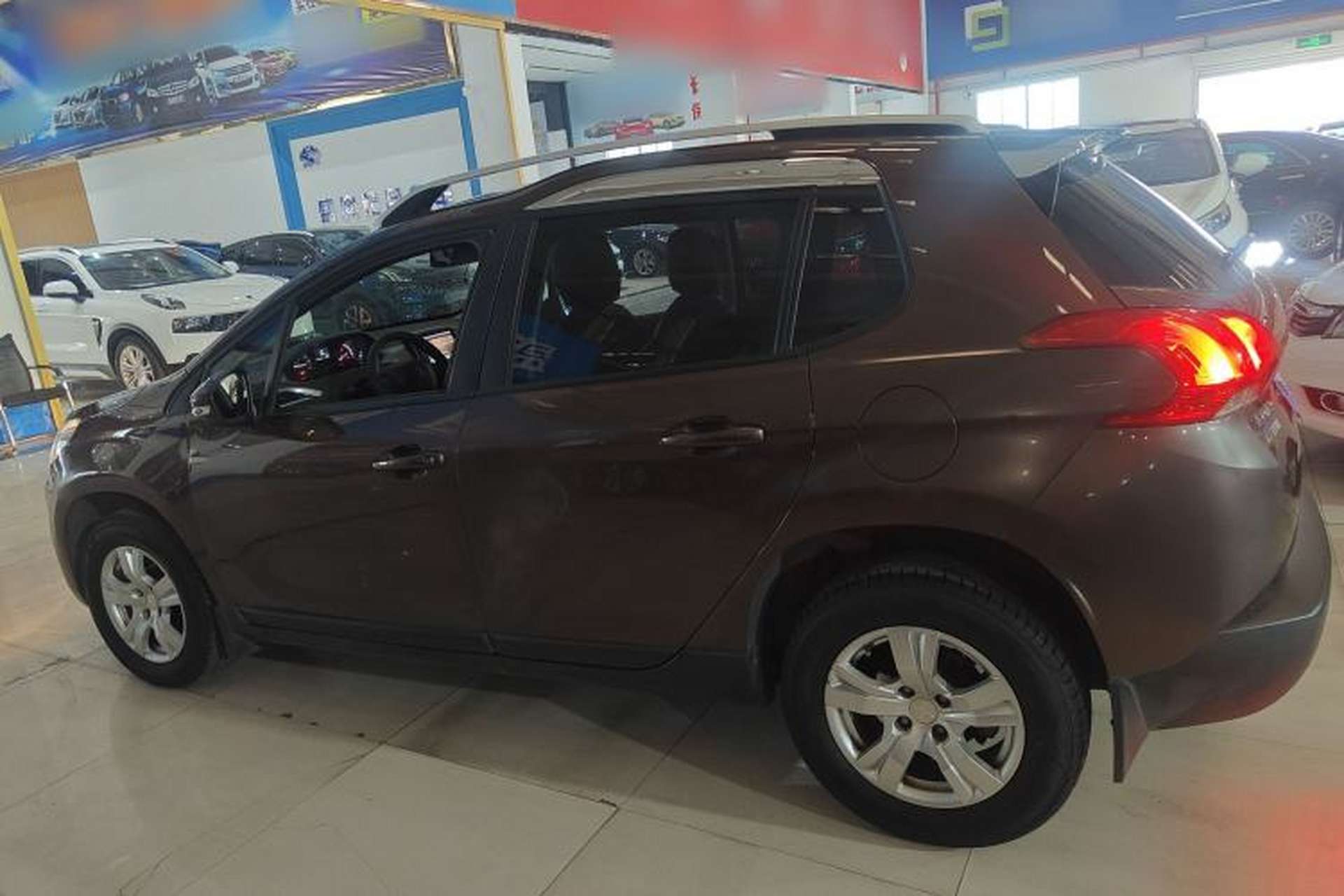 Used Peugeot 2008 2014 1.6L Manual Trend Edition Exterior 3