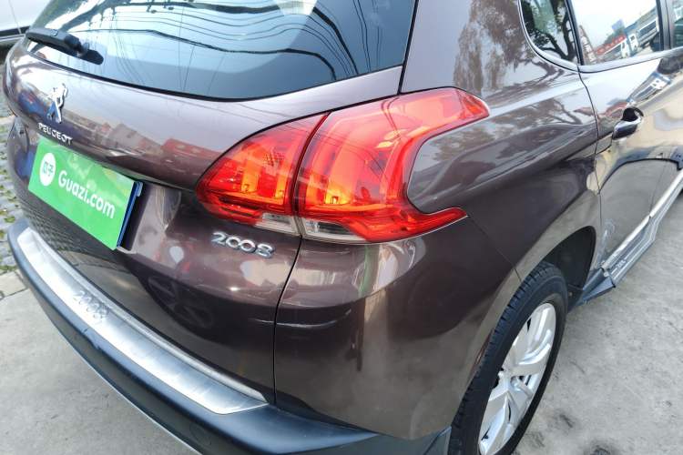 Used Peugeot 2008 2014 1.6L Automatic Fashion Edition Exterior 3