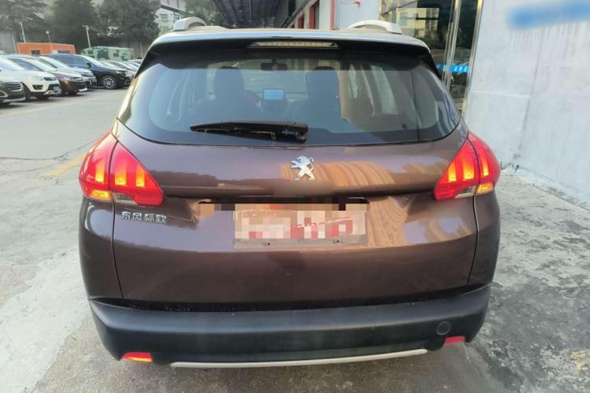Used Peugeot 2008 2014 1.6L Manual Trend Edition Exterior 4