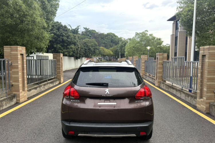 Used Peugeot 2008 2014 1.6L Automatic Trend Edition Exterior 4