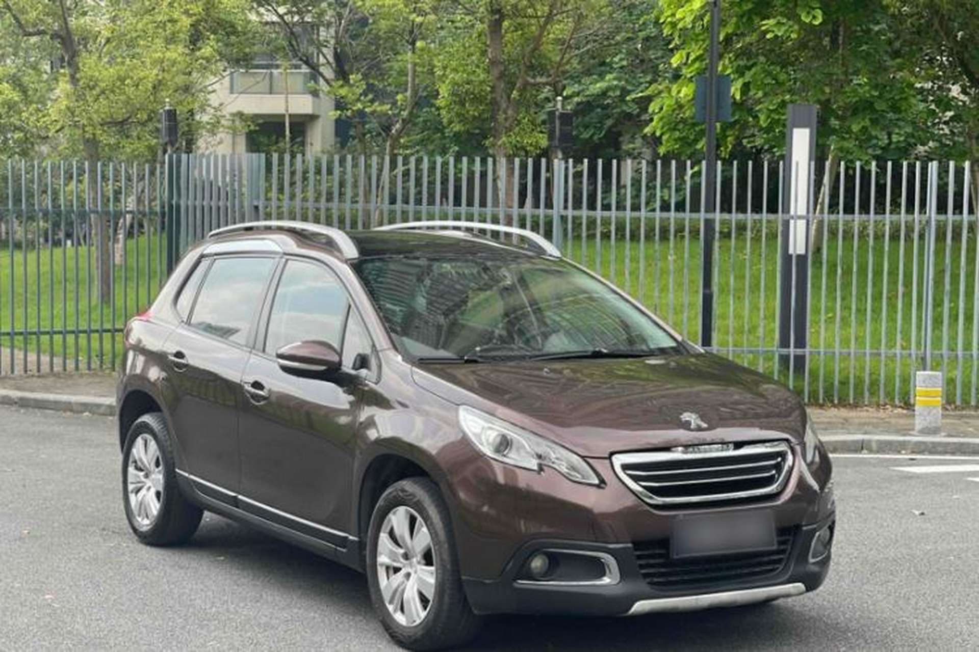 Used Peugeot 2008 2014 1.6L Automatic Fashion Edition Exterior 5