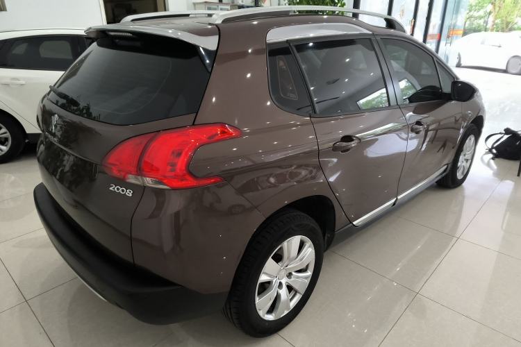 Used Peugeot 2008 2014 1.6L Automatic Fashion Edition Exterior 5