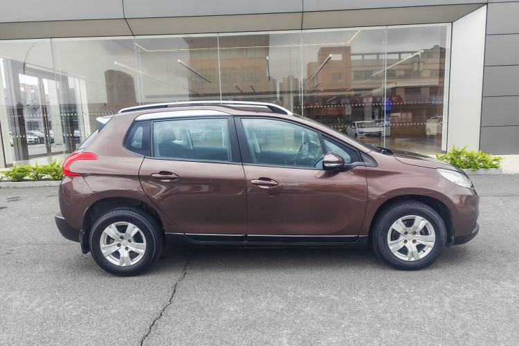 Used Peugeot 2008 2014 1.6L Automatic Trend Edition Exterior 6