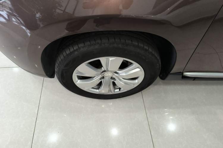 Used Peugeot 2008 2014 1.6L Automatic Fashion Edition Exterior 7
