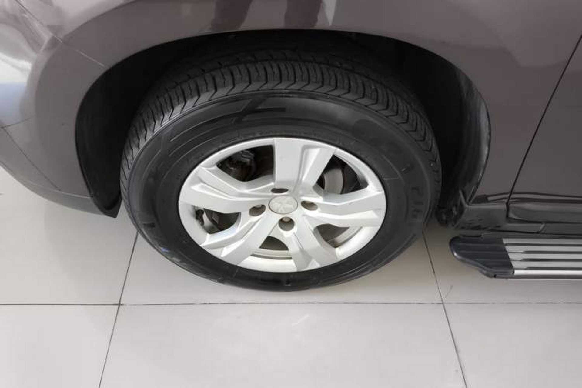 Used Peugeot 2008 2014 1.6L Manual Trend Edition Exterior 7