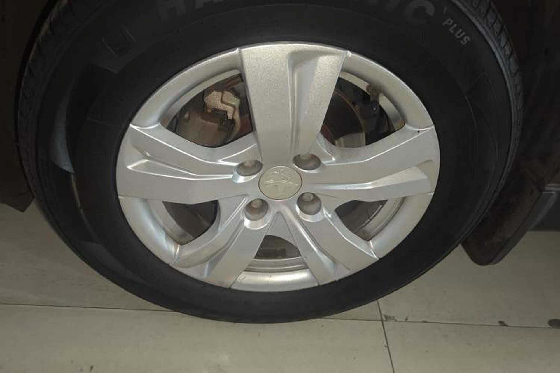 Used Peugeot 2008 2014 1.6L Manual Trend Edition Exterior 7