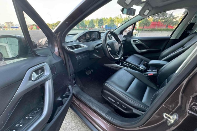 Used Peugeot 2008 2014 1.6L Automatic Fashion Edition Exterior 7