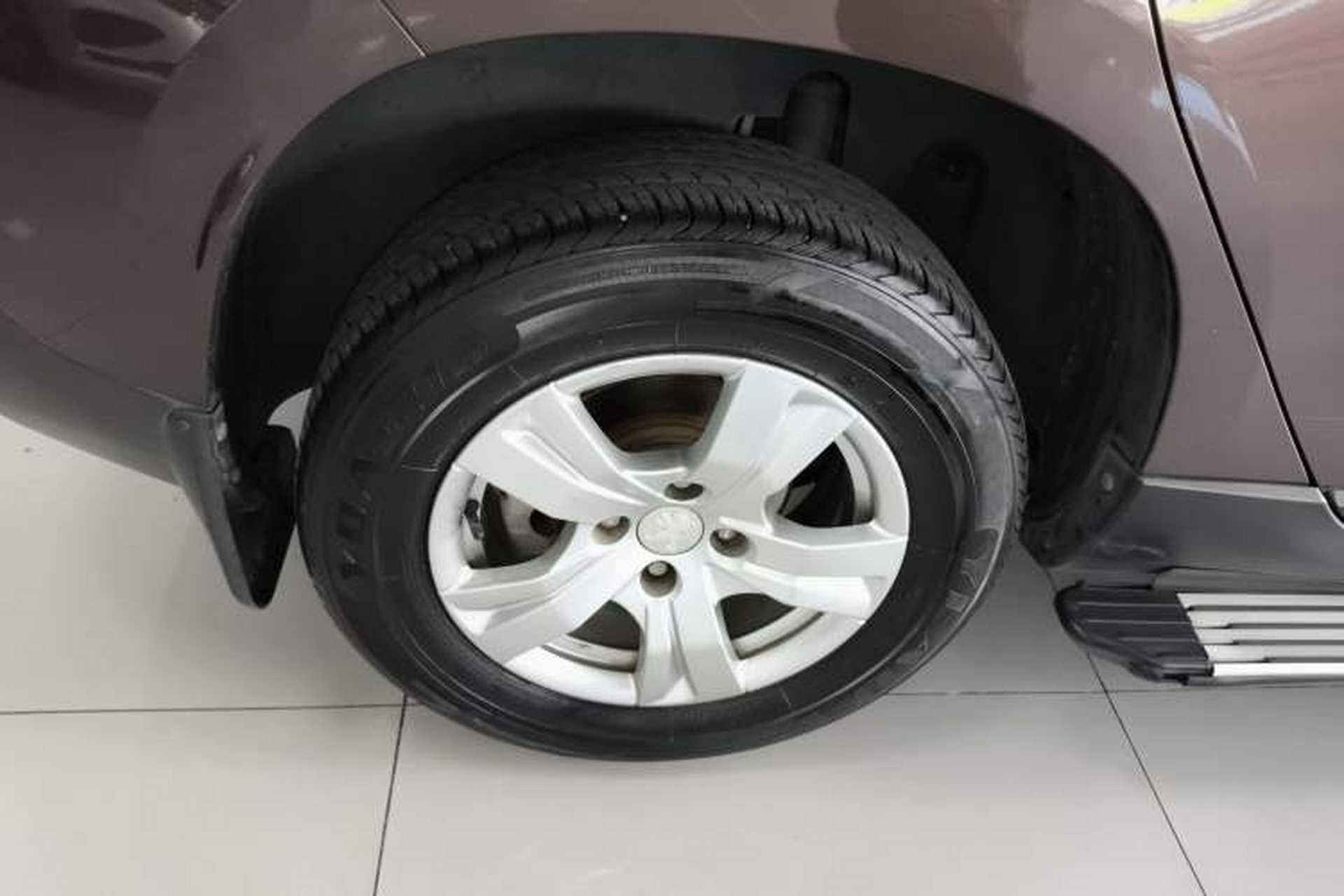 Used Peugeot 2008 2014 1.6L Manual Trend Edition Exterior 8