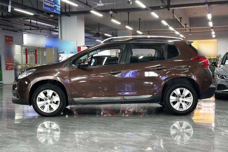 Used Peugeot 2008 2014 1.6L Automatic Fashion Edition Exterior 9