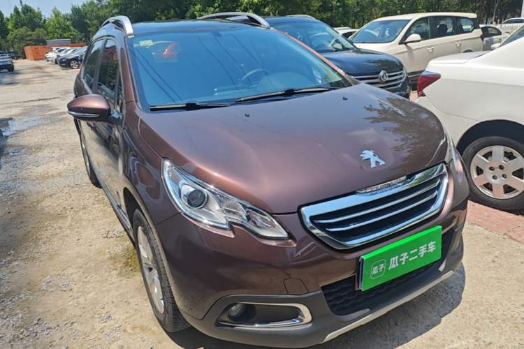 Used Peugeot 2008 2014 1.6L Automatic Fashion Edition Front Right 45 Deg