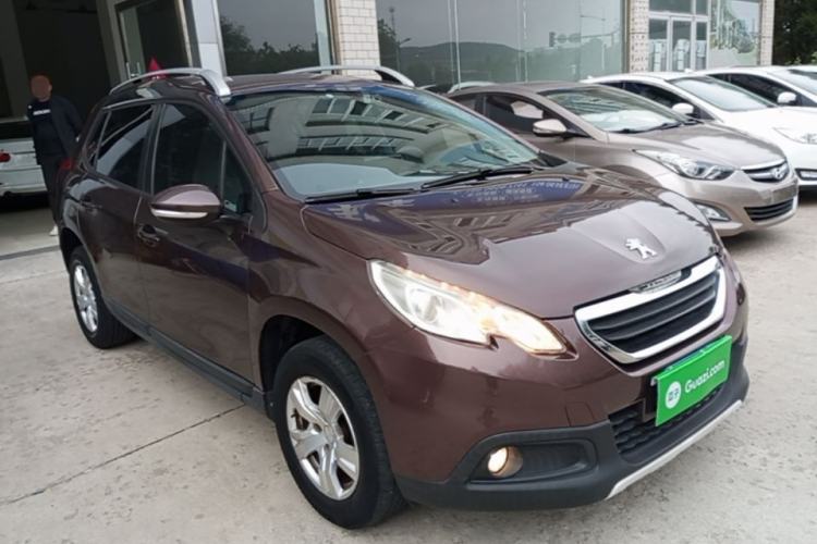Used Peugeot 2008 2014 1.6L Manual Trend Edition Front Right 45 Deg