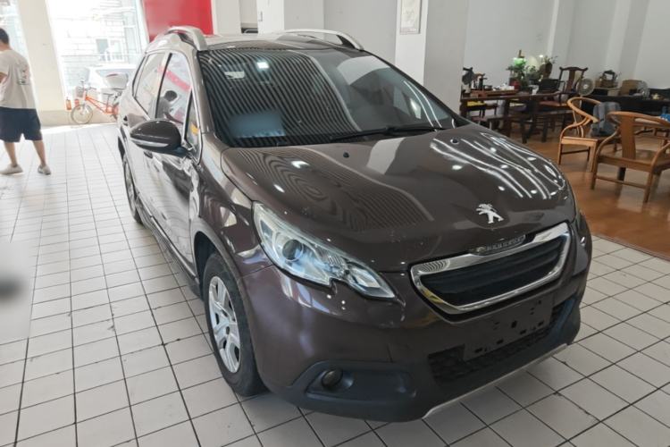 Used Peugeot 2008 2014 1.6L Automatic Trend Edition Front Right 45 Deg