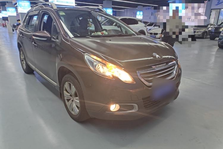 Used Peugeot 2008 2014 1.6L Automatic Fashion Edition Front Right 45 Deg