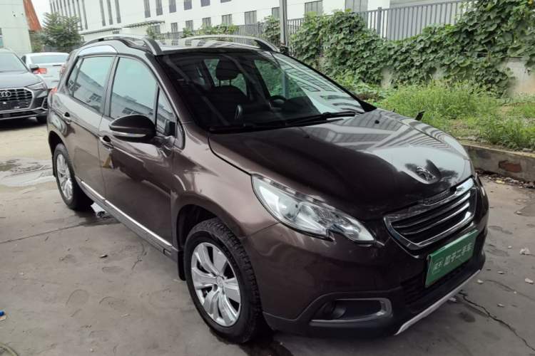 Used Peugeot 2008 2014 1.6L Automatic Fashion Edition Front Right 45 Deg