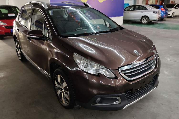 Used Peugeot 2008 2014 1.6L Automatic Navigation Edition Front Right 45 Deg