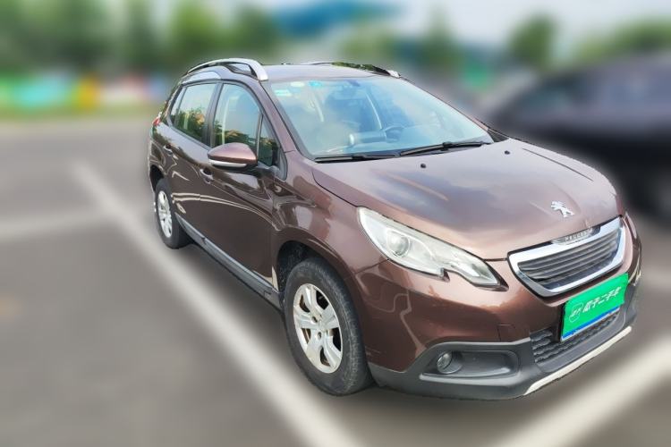Used Peugeot 2008 2014 1.6L Automatic Trend Edition Front Right 45 Deg